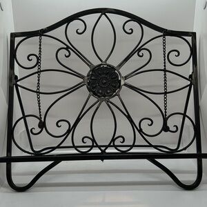 Black Metal Cookbook Stand
14.5in W”x14in H”x 8in D”